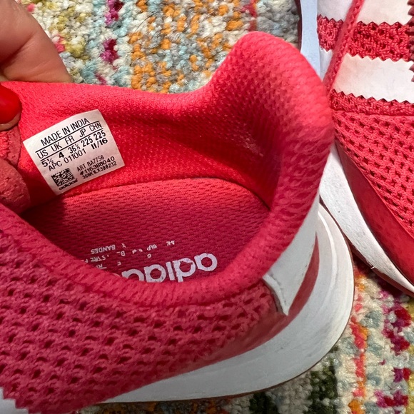 Red Adidas sneakers with pop of suede detail, size 5.5. GUC, worn a few times. - Picture 4 of 5